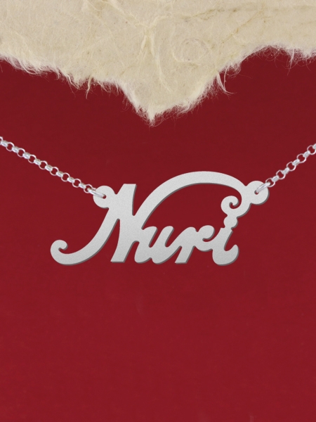 Сребърно колие с име "Nuri"